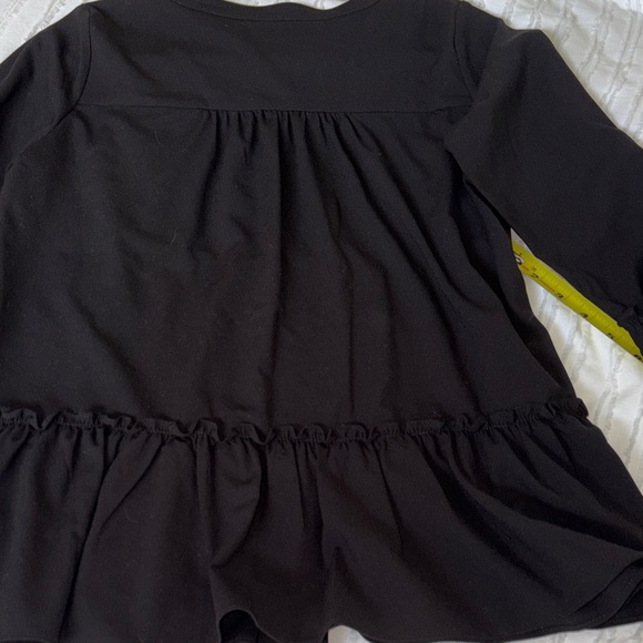 Tuckernuck Pomander Place Black crepe Ruffled Women's Top - Picture 9 of 9